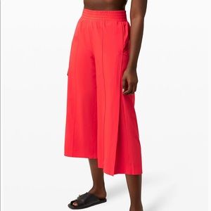 Lululemon Wanderer Culotte, NWT!